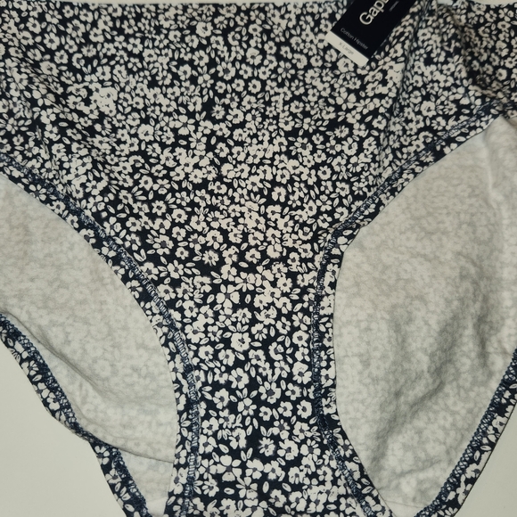GAP Womens' Gapbody Size XL set Of 5 Panties, Floral, Blue And Grey Colors - Picture 4 of 9